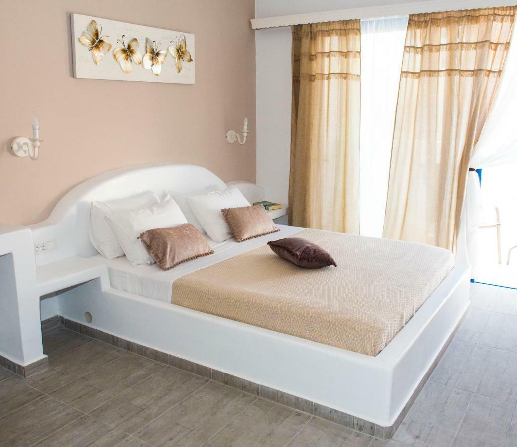Ino Hotel Kamári Eksteriør bilde