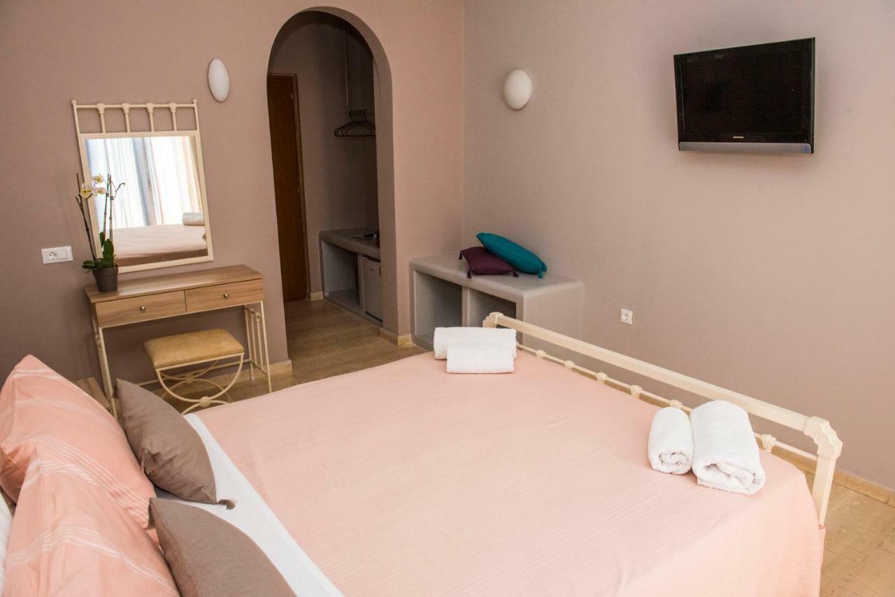 Ino Hotel Kamári Eksteriør bilde